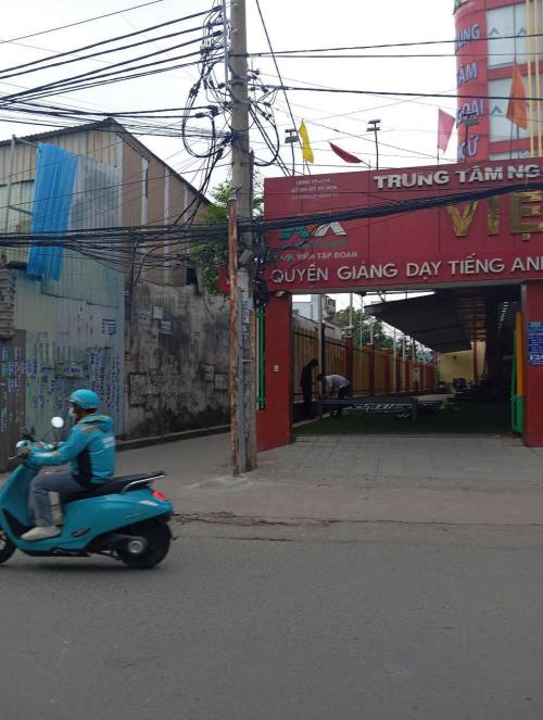 Bán đất EMart 2, Kênh Tham Lương - Hẻm 12m kinh doanh, tặng nhà, giấy phép xây 6 tầng VIP